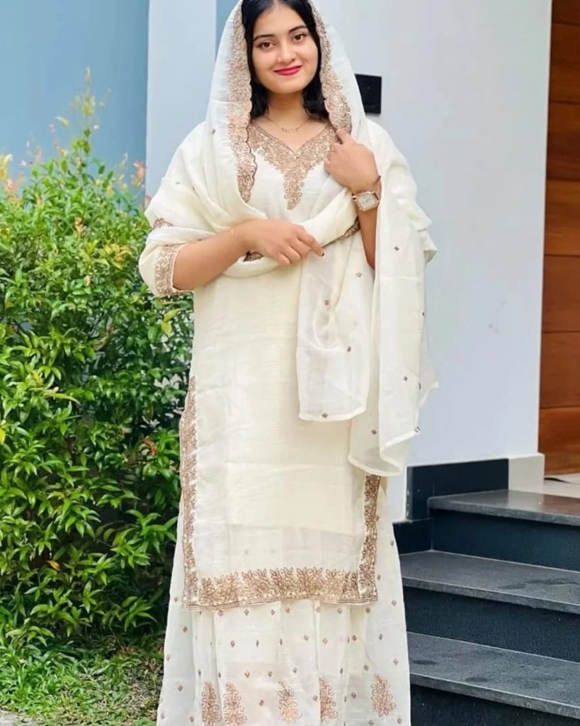 Ivory Cotton Party Set